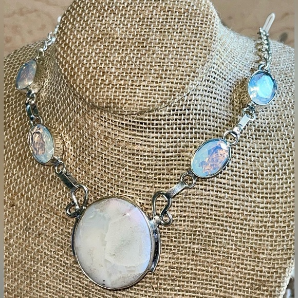 Solar Quartz Pendant Necklace - Picture 7 of 10